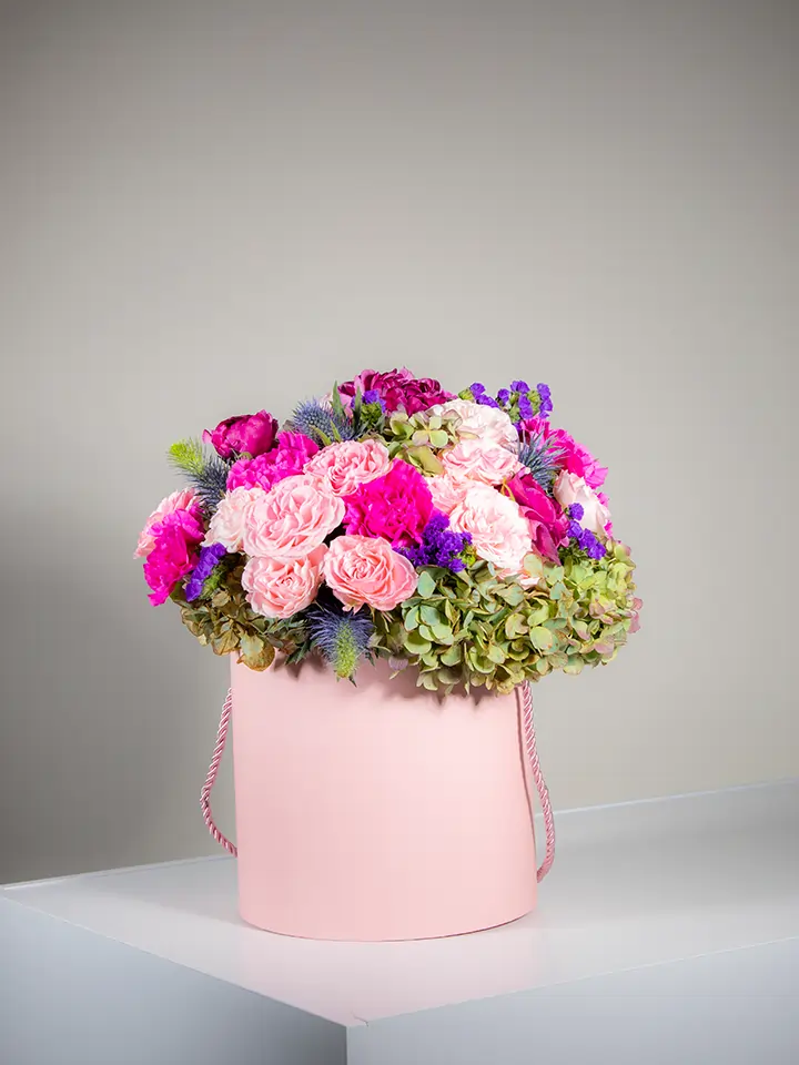 Flower box rosa di fiori rosa fuxia viola